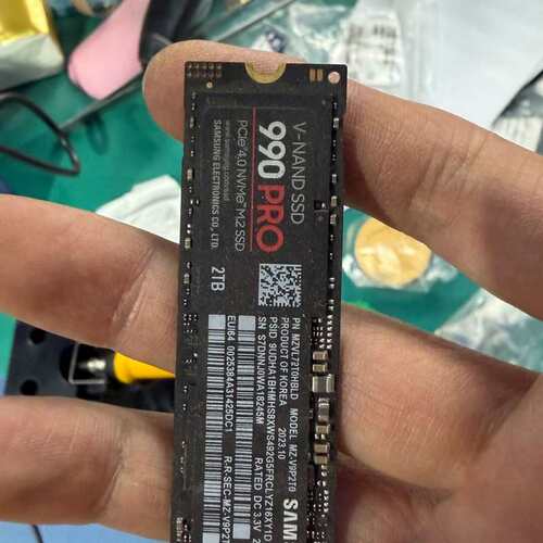 三星990 PRO 2TB固态硬盘，PCIe 4.0 NVM--议价商品