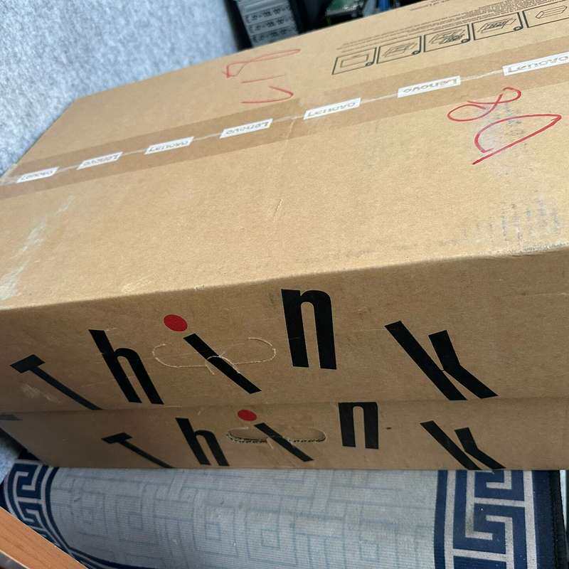 联想T2324 显示器,T2324C 全新未开封,实物照片,--议价商品