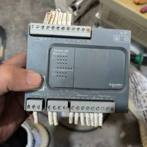 施耐德TM200C16R，拆机回来的，实拍，能通电如图，其它--议价商