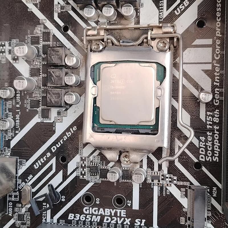 cpui5 9400F正常使用 实物拍摄 成色如图--议价商品