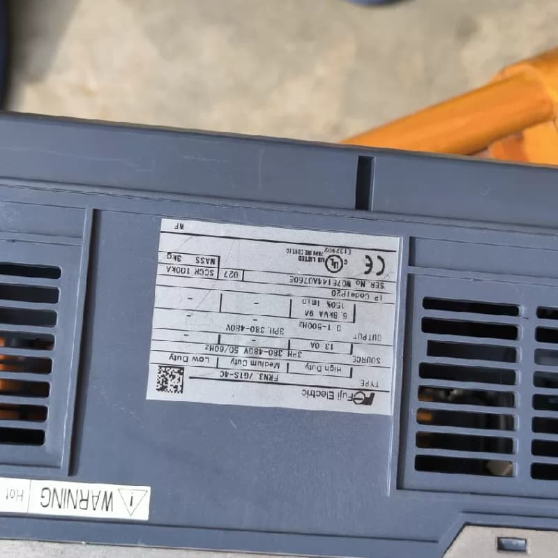 出几十套富士G1S-3.7KW变频器拆机整套外壳带风扇散热器--议价商