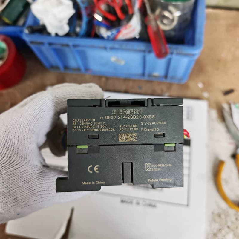 拆机一个二手西门子6ES7 214-2BD23-0XB8--议价商品