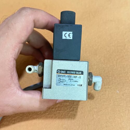 SMC电磁阀 EVT317-5DO-02F-Q，日本原装进口--议价商品