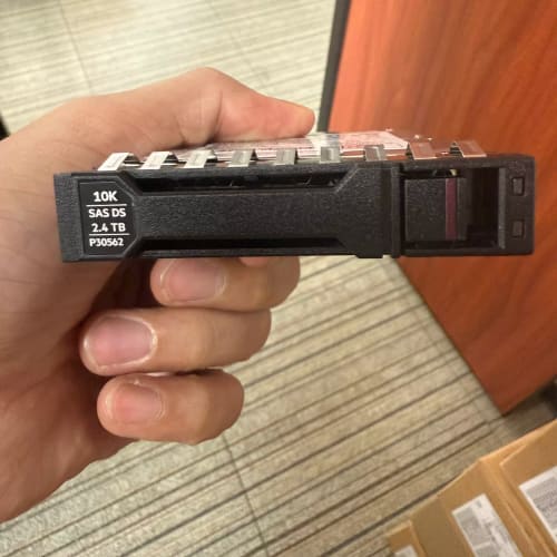 HPE惠普 2.4TB 10K SAS硬盘，型号EG0024--议价商品