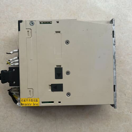 安川伺服驱动器 SGD7S-7R6A10A002,原装二手,--议价商品