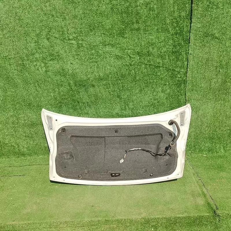 三菱翼神后盖/后备箱盖--议价商品
