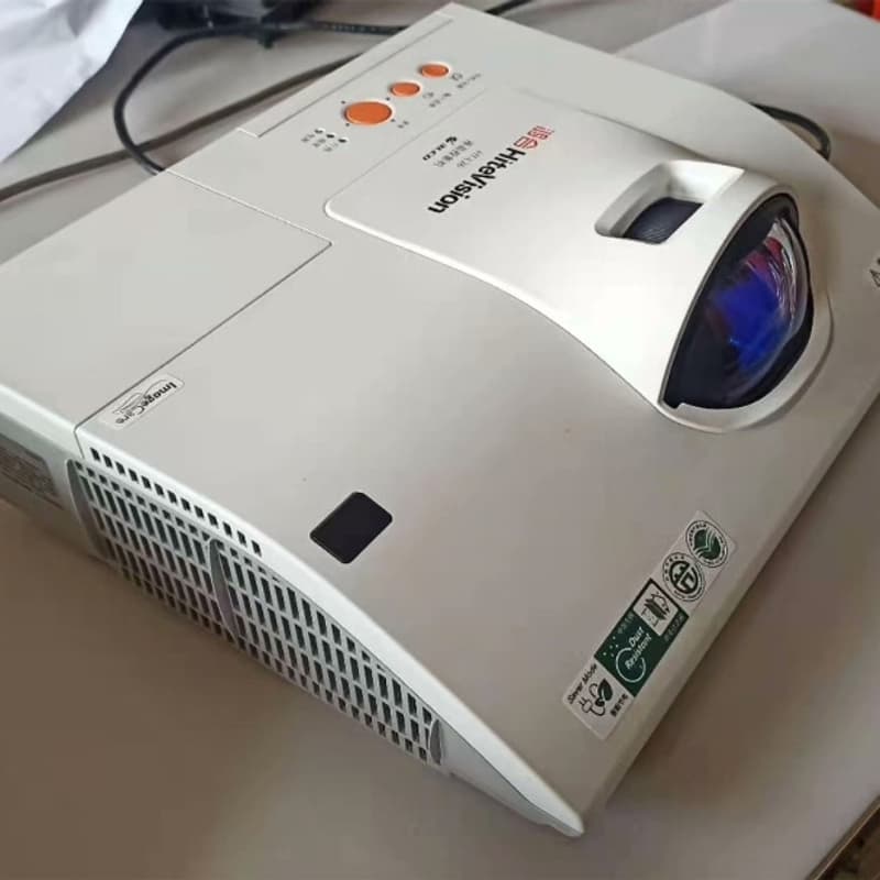 二手短焦投影机 鸿合HT-L25高清HDMI投影仪 商务教育--议价商品