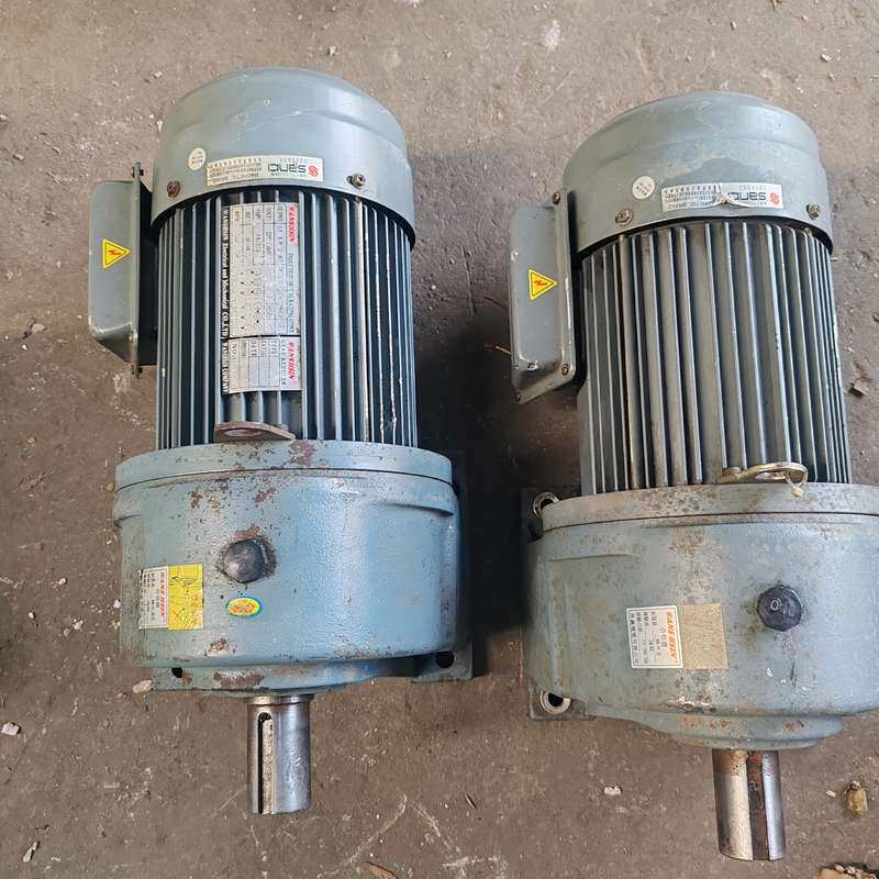 万鑫减速电机带刹车1比50，轴40mm，功能1.5千瓦，电压--议价商品