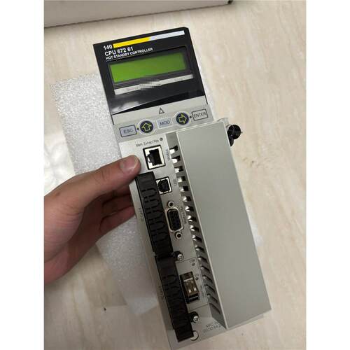 施耐德140CPU672模块，最