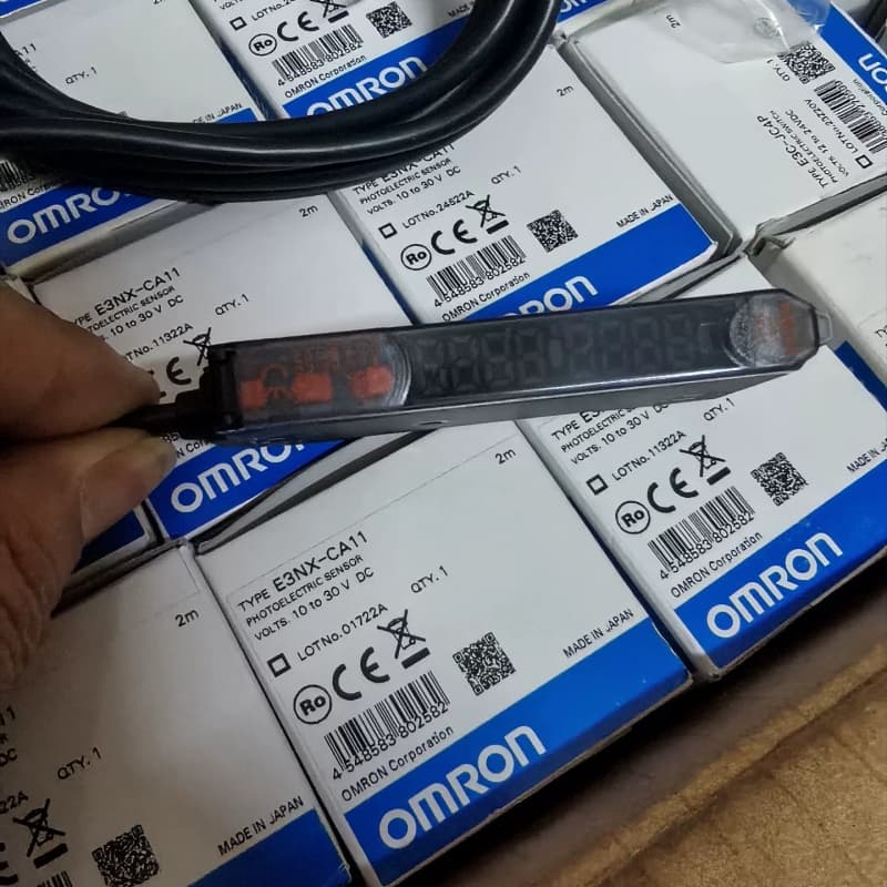 全新 E3X-MDA6 光纤放大器，实物图片全新无--议价商品