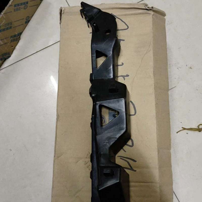奔腾B50前杠飞机,前杠卡子。全新原厂配件,适配09到1--议价商品