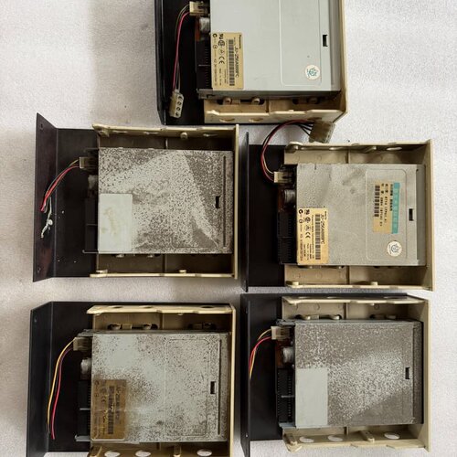松下Panasonic JU-256A888PC软驱，3.5--议价商品
