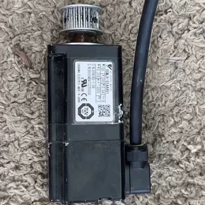 二手安川伺服电机 SGMJV-01AAA61 8.5成新 价--议价商品