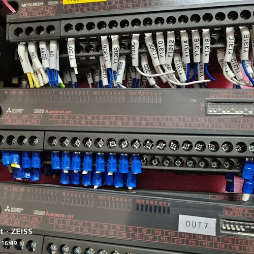 三菱CCLINK远程IO模块AJ65SBTB1-32T，一手--议价商品
