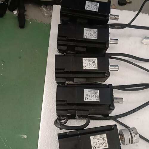 汇川400瓦绝对值电机，lSMH4一40B30CB一A331--议价商品