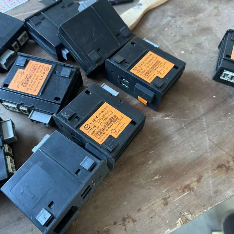 特兹三代USB盒子，纯正拆车的，包装车好用，标价一个--议价商品