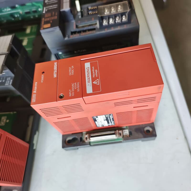 三菱PLC电源模块 A1S61PN 输入100-240VAC--议价商品