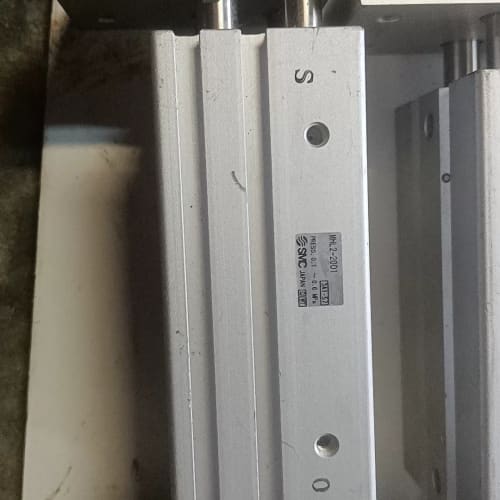 日本SMC扩型手指气缸MHL2-20D1--议价商品