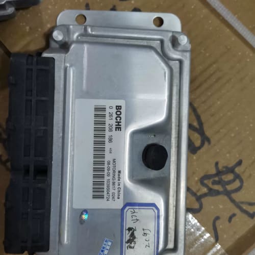 汽车电脑板，库存全新，型号0261208186具体实物编号看--议价商品