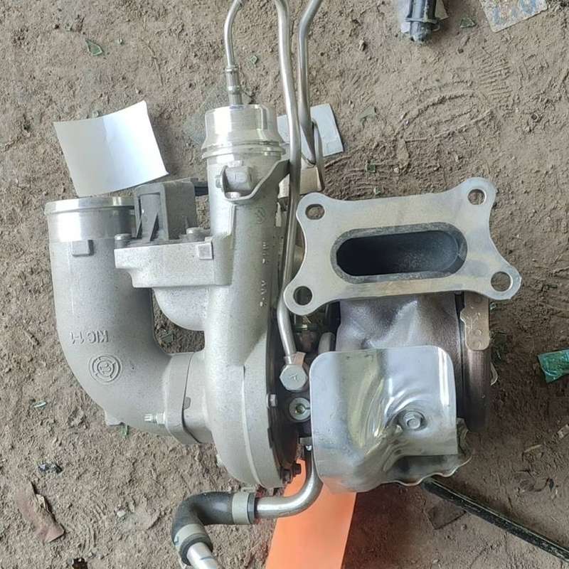 尼桑探陆R53涡轮增压器,原装拆车件,成色如图,功能--议价商品
