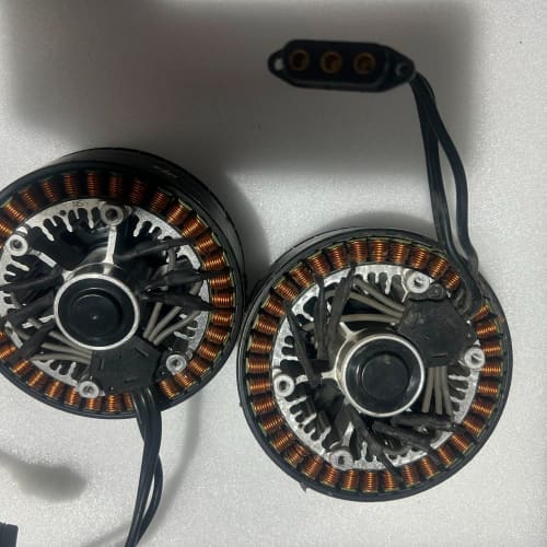 大疆t30电机,二手拆机,顺滑无杂音,功能正常,不包邮,标价--
