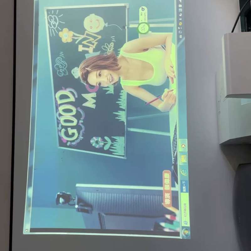 DELL S500wi超短焦投影机3??台,已全部换新灯;九--议价商品