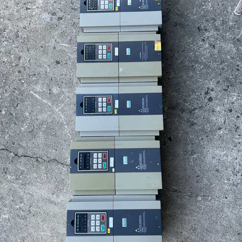 麦格米特变频器11kw（DFI-H4D11-Z）二手拆机，成--议价商品