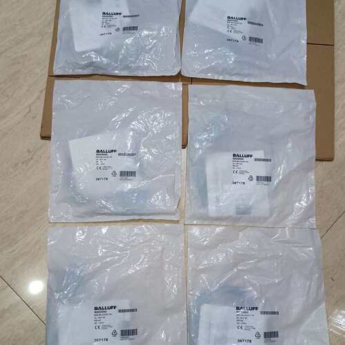 全新巴鲁夫BAE009E电容式放大器，型号BAE SA-CS--议价商品