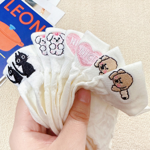 日系白色袜子女短袜春夏薄款浮雕刺绣ins潮低帮浅口无骨短筒袜夏
