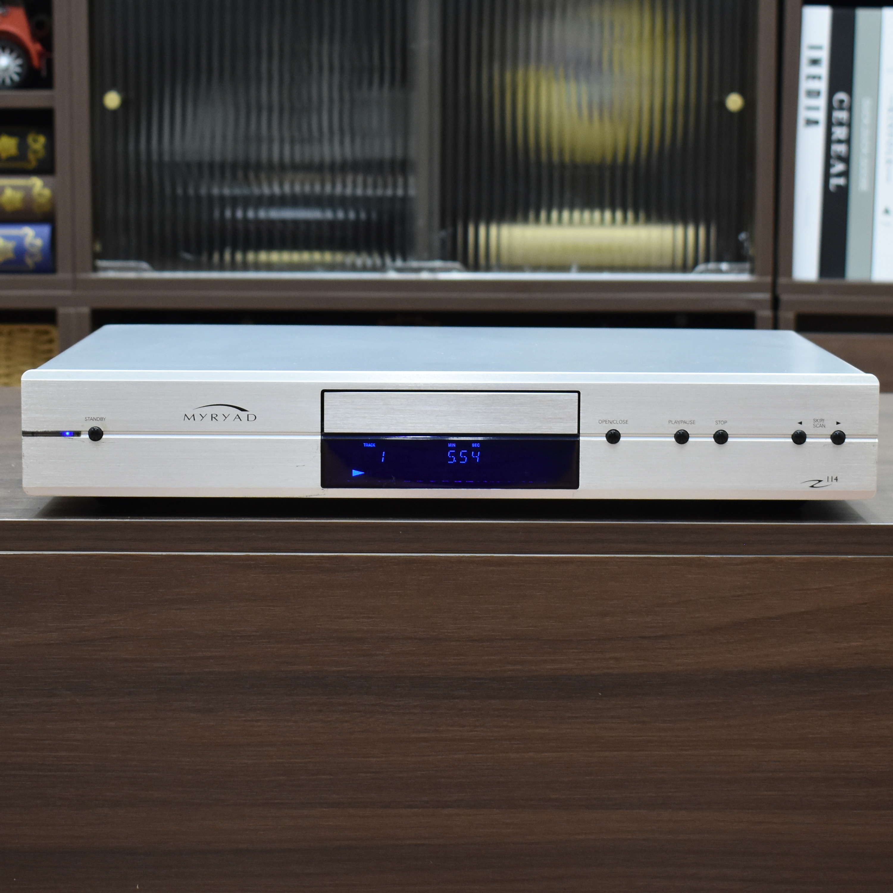 英国MYRYAD美丽安Z114数字CD机