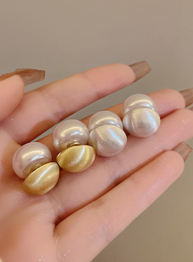 拉丝金属珍珠耳钉简约女