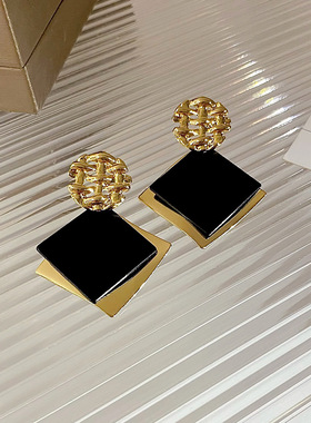 金属黑色方形耳饰复古港风气质轻奢耳环女冷淡风个性夸张耳钉银针