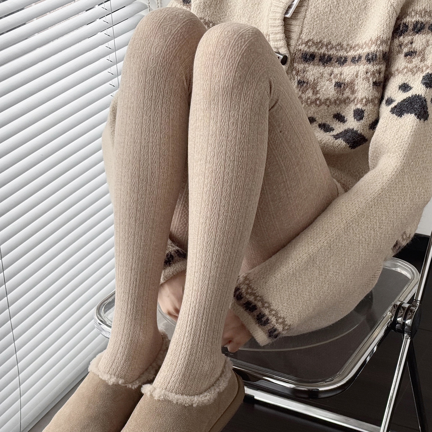 日系加绒麻花麦穗jk奶白色打底裤