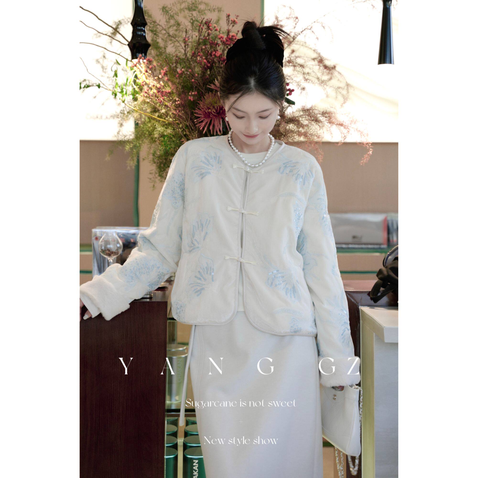 立体珠绣提花90白鸭绒外套上衣女