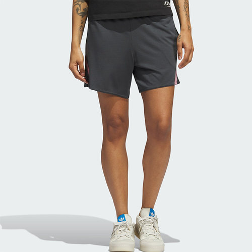 阿迪达斯女子跑步短裤