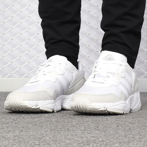 adidas系列男女ee3682运动休闲鞋