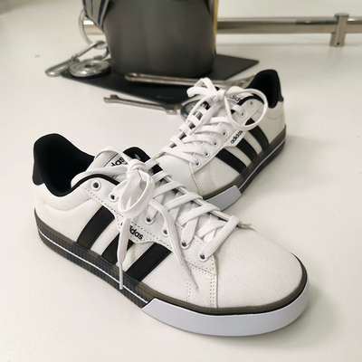 休闲鞋Adidas/阿迪达斯男女