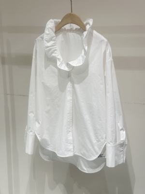 安西娅 花边领设计感宽松版衬衣