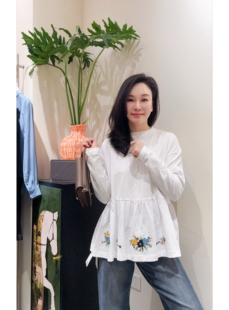 上衣 棉长袖 安西娅 重工刺绣娃娃款