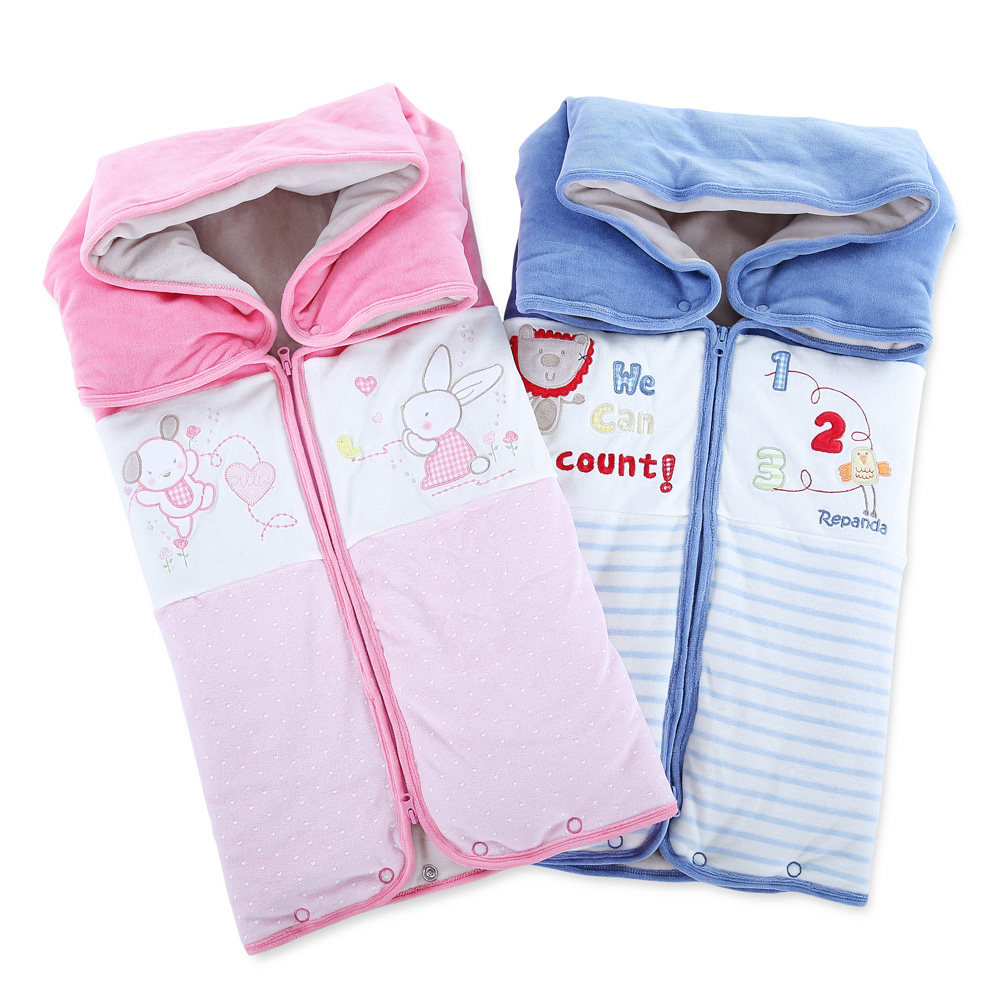 Coffret cadeau pour nouveau-né - Kit d accessoires YB336A - Ref 1977607 Image 1