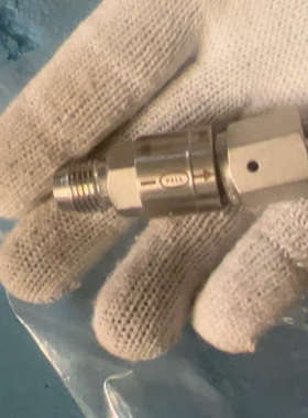 PALL GLFN1100VMF4两个，议价