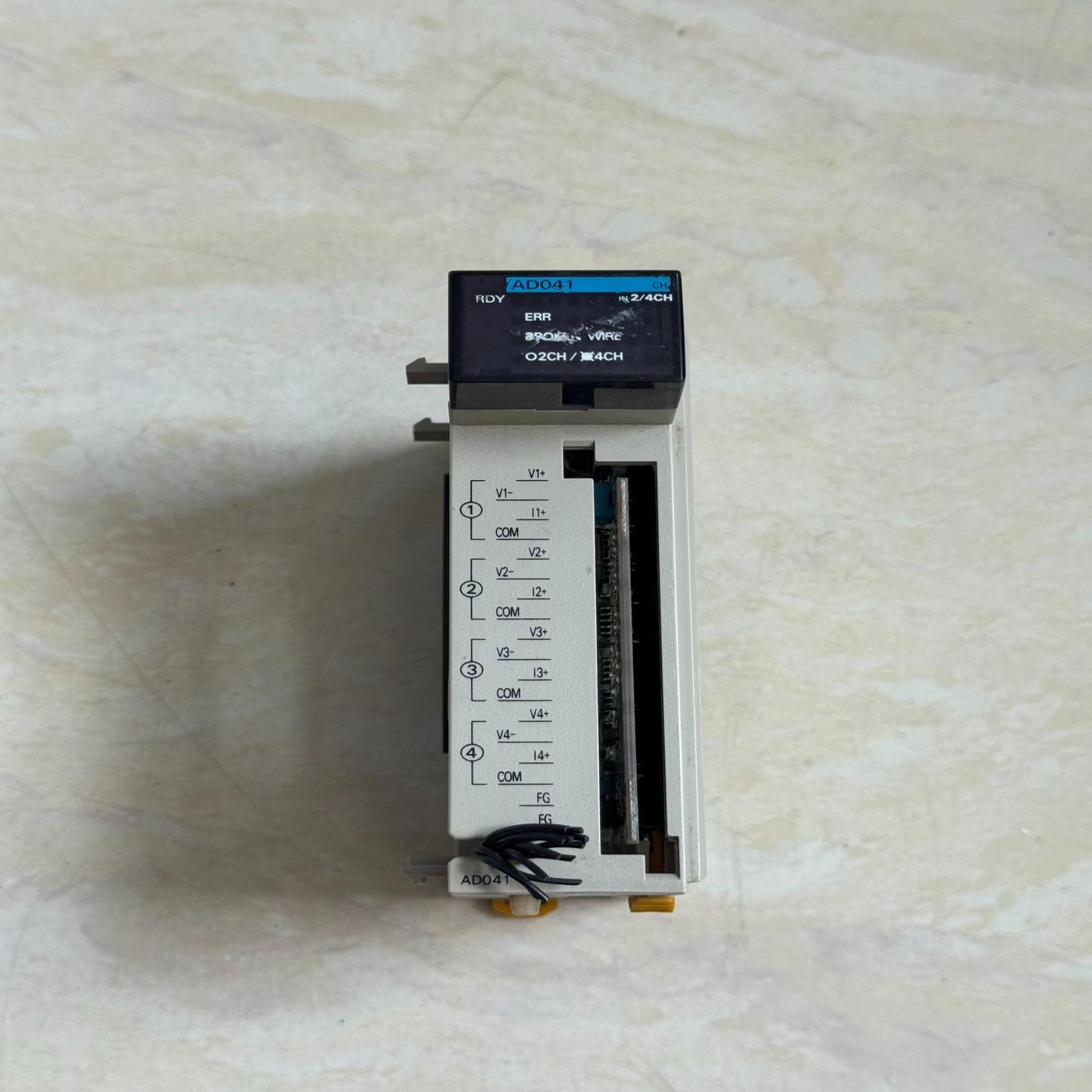 CQM1-AD041原装拆机PLC模块实物拍摄现