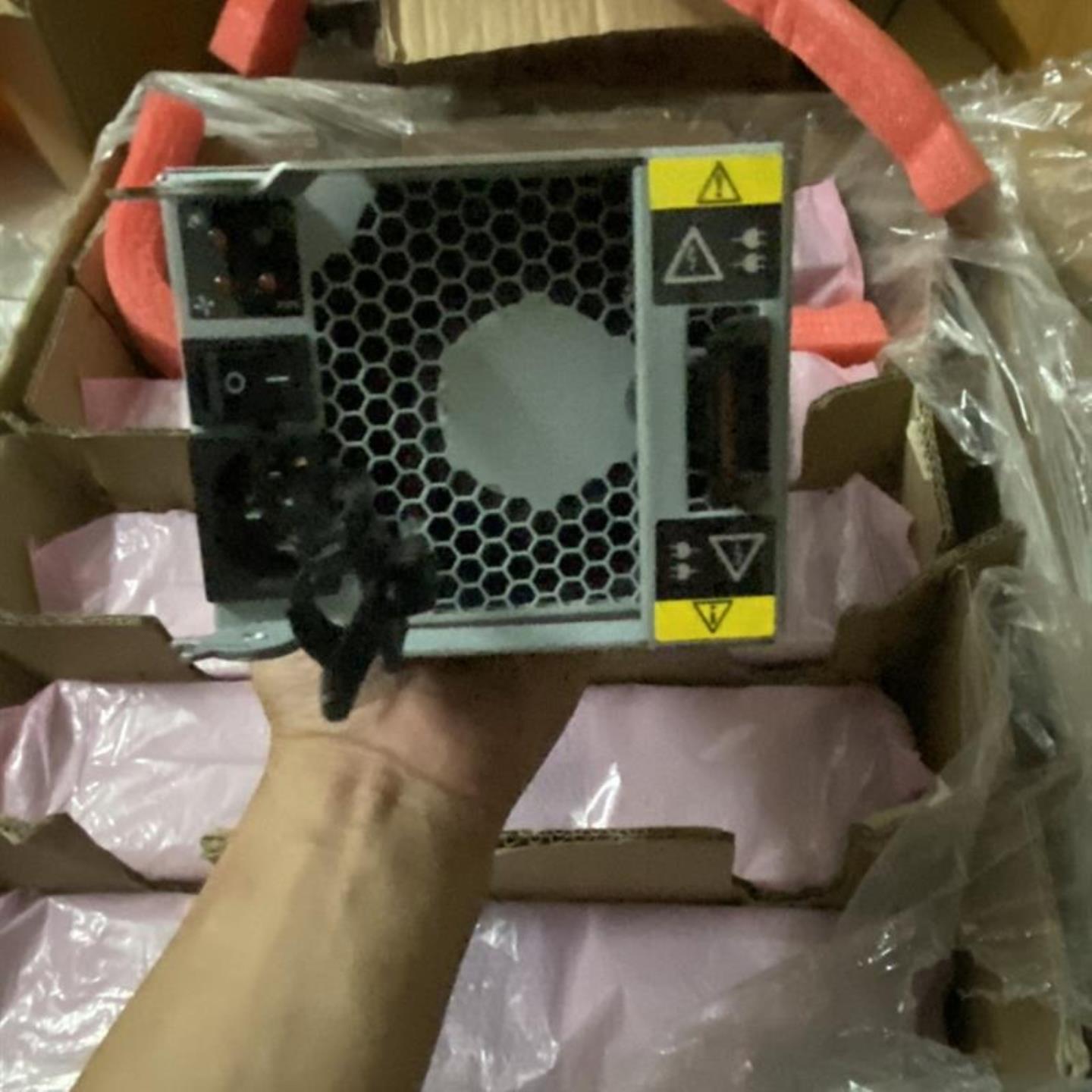 SP-PCM01-HE580-AC 0Y5W2H DELL SC4020  SCV2020 584W电源