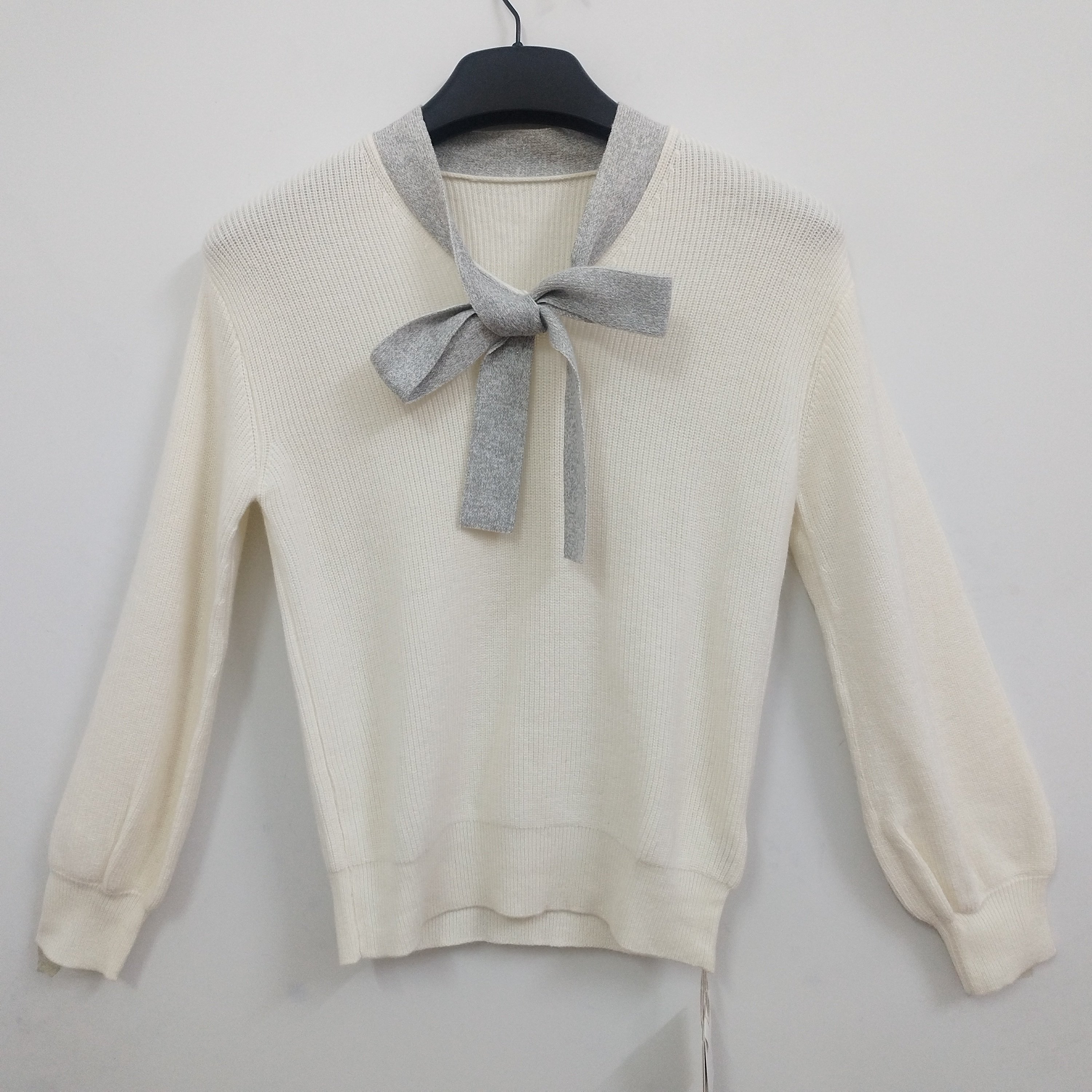 VELWIN蔚雯 含绵羊毛 高级感洋气百搭亮丝飘带宽松针织衫 S/L码