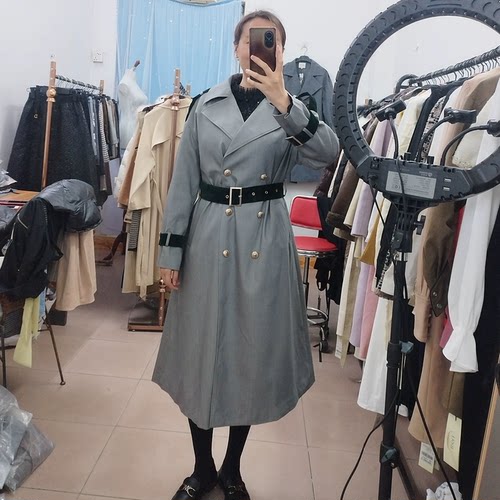IDOLE奕多 高级感时尚百搭灰色金线撞色中长款风衣外套 M码