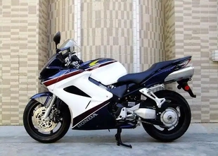本田vfr800坐垫皮 vfr公路拦截机坐垫套 vfr800坐皮翻新加厚皮料