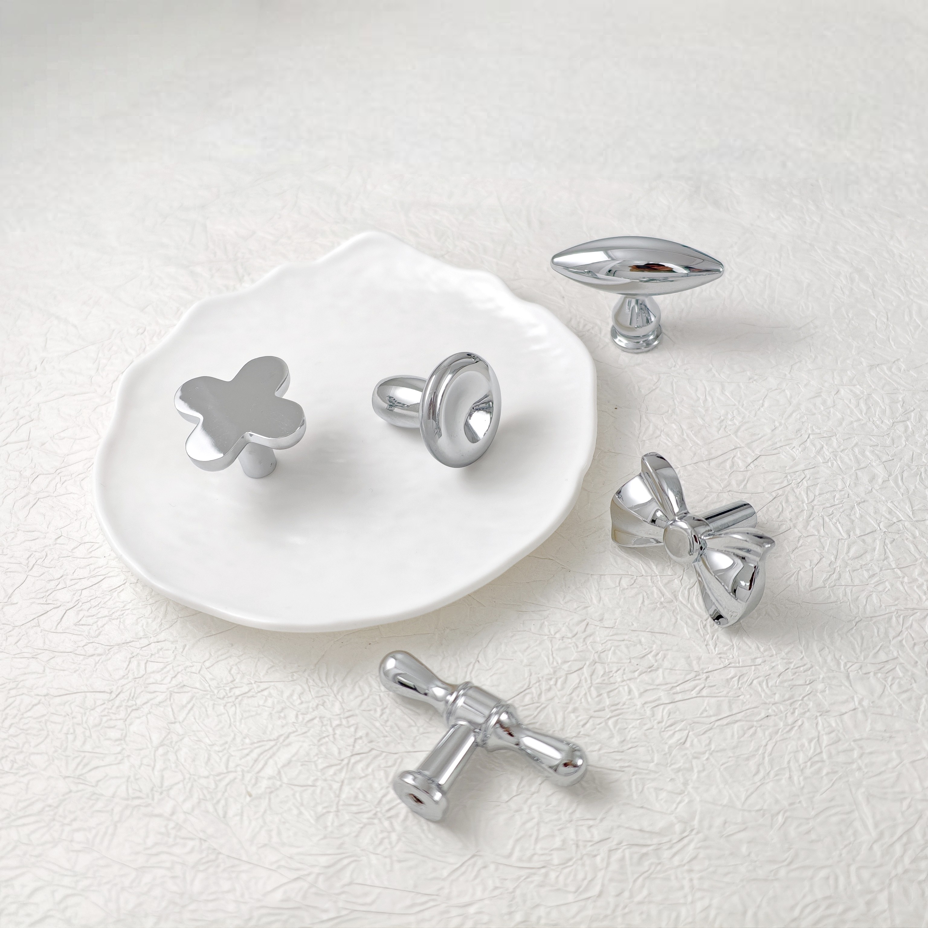 轻法式衣柜橱柜蝴蝶结拉手银色圆