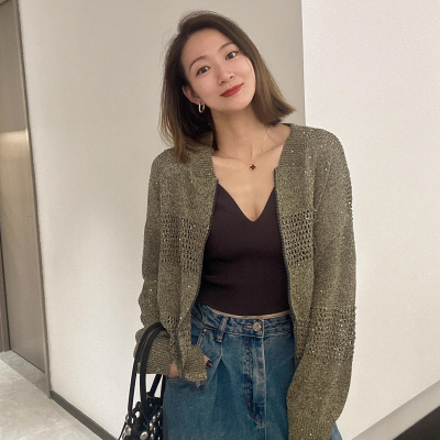 亚麻镂空显白轻奢针织开衫橄榄绿