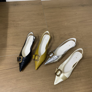 气质2026新款 女复古低跟包头凉鞋 韩版 一字金属扣尖头单鞋 夏季 法式