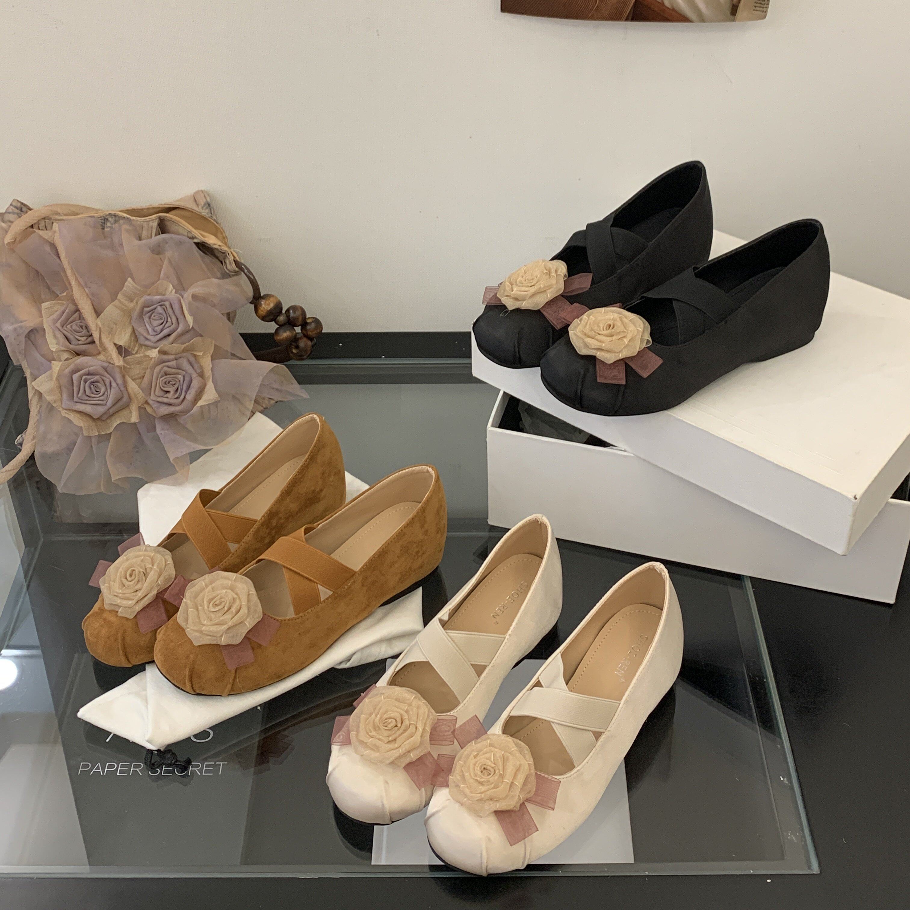 山茶花芭蕾风单鞋女2026年超火的鞋子春新款粗跟交叉带百搭玛丽珍